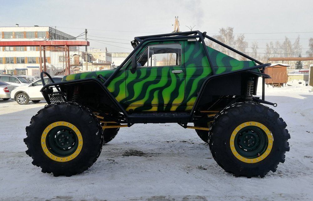 Игуана Квадрокар с боку.jpg